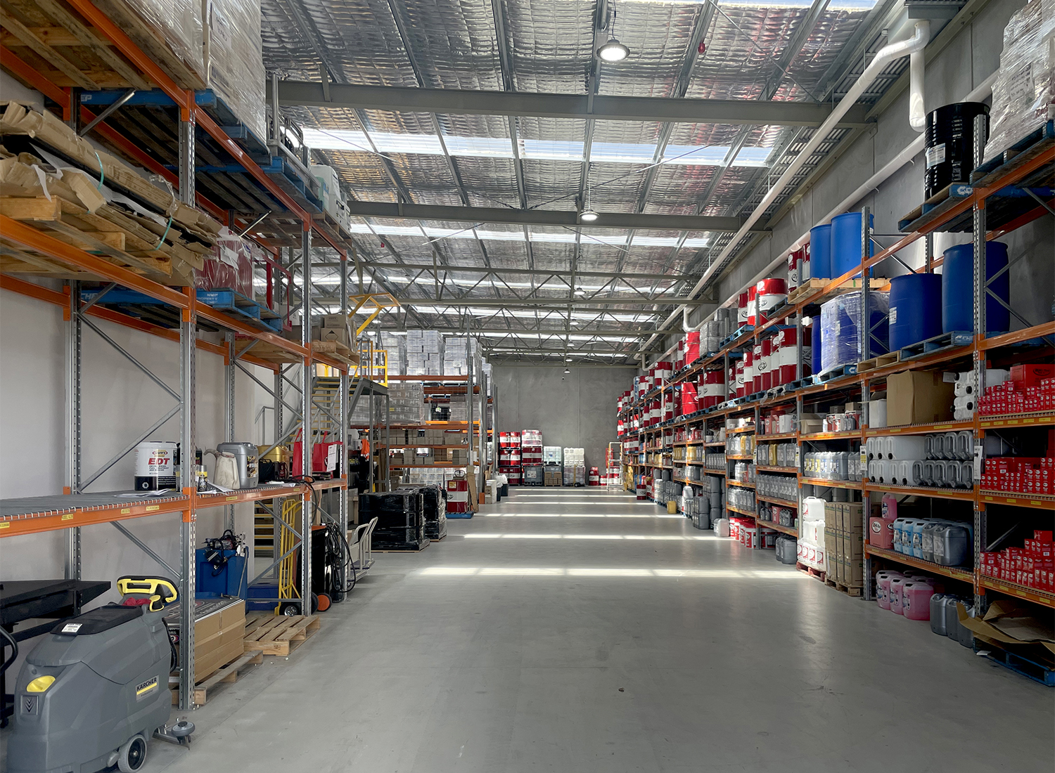 Looking into the DuoTrading warehouse